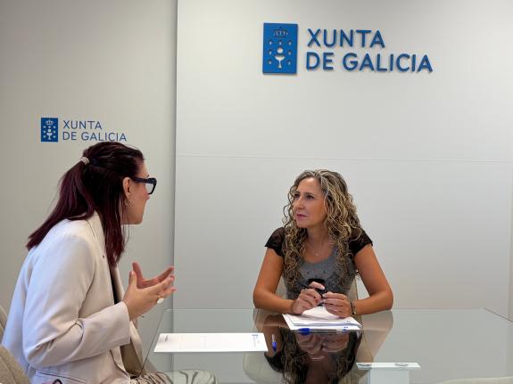Imaxe da nova:A delegada da Xunta en Ferrol mantén un encontro coa presidenta da Asociación Turística, Inclusiva, Cultural e Social I'TICS