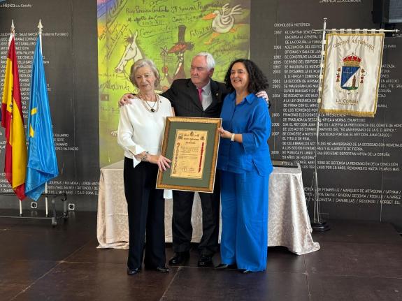 Imagen de la noticia:Belén do Campo acompaña al Centro Asturiano da Coruña en la celebración de las fiestas patronales de la Virgen de Covadonga ...