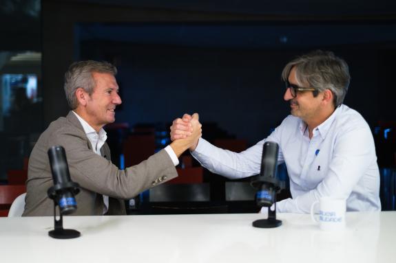 Imagen de la noticia:Rueda conversa con el cirujano Diego González Rivas en el cuarto episodio de su podcast Galicia Calidade