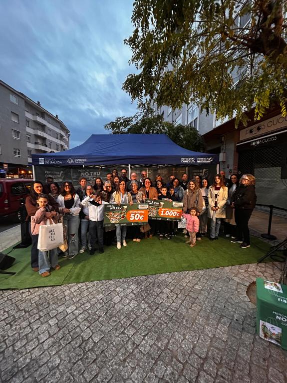 Imaxe da nova:A campaña ‘Merca no teu comercio’ entrega en Barbadás os premios a consumidores da localidade