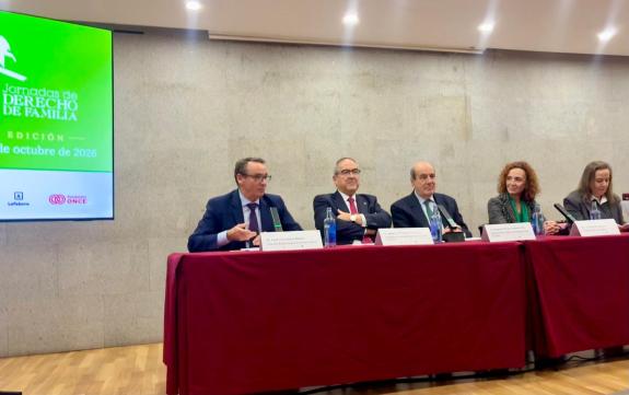 Imaxe da nova:A Xunta resalta a importancia de buscar vías alternativas para resolver os conflitos familiares