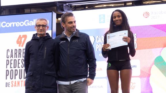 Imaxe da nova:O conselleiro de Presidencia, Xustiza e Deportes participa na entrega de premios da Carreira Pedestre Popular de Santiago