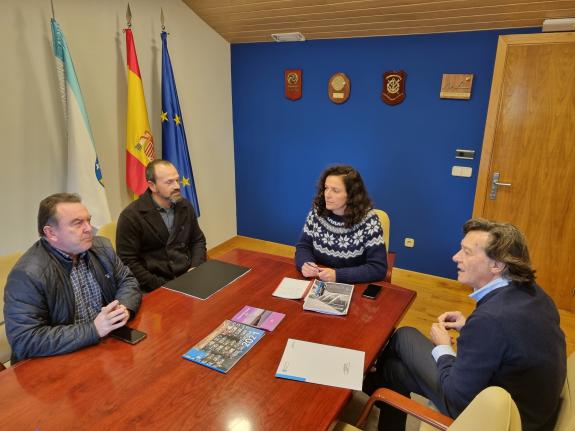 Imaxe da nova:A Xunta reitera ao Club de Remo da Pobra a súa total disposición a regularizar o uso das súas instalacións