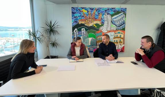 Imaxe da nova:Fernández-Tapias informa á plataforma de afectados do Vial de Beade sobre a tramitación do Plan Xeral