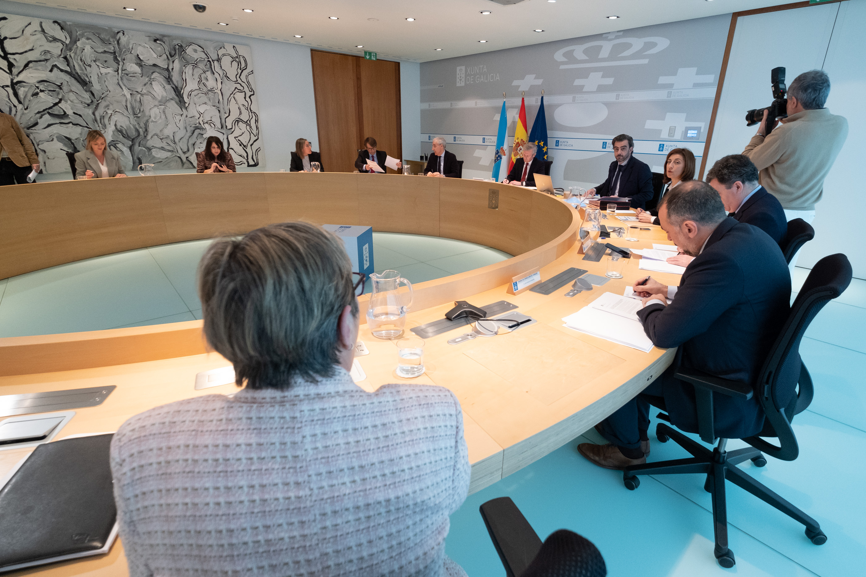 Galicia recorre a xuristas especializados en dereito europeo para reforzar e apuntalar a súa participación no recurso da frota contra o veto á pesca de fondo