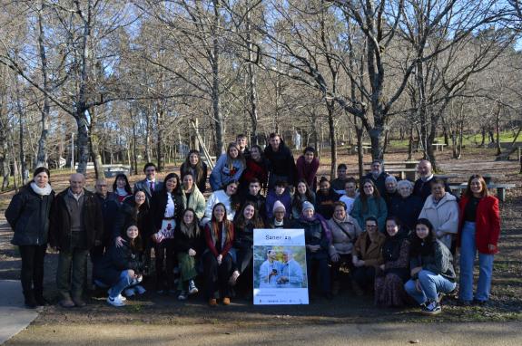 Imagen de la noticia:La Xunta impulsa con el Ayuntamiento de Mos un programa de voluntariado intergeneracional centrado en los cuidados a los may...