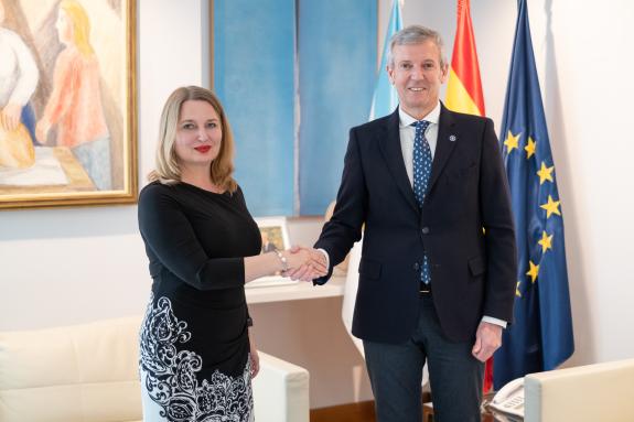 Imagen de la noticia:El Gobierno gallego destaca su interés por mantener y reforzar las relaciones con Polonia que tan buenos resultados aportan ...