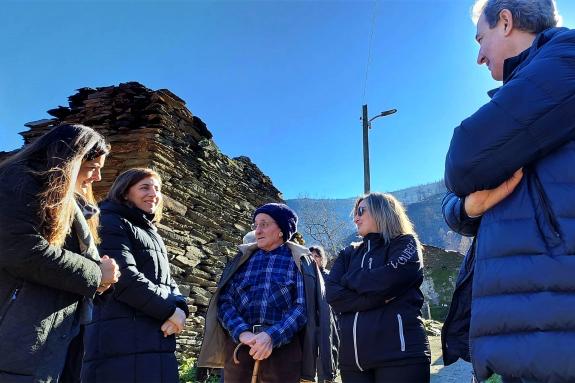 Imagen de la noticia:La Xunta destaca que todos los propietarios de viviendas afectadas por los fuegos de julio en la provincia de Lugo ya recibi...