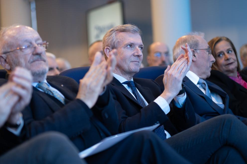 Imaxe 4 de 6 asociada á nova