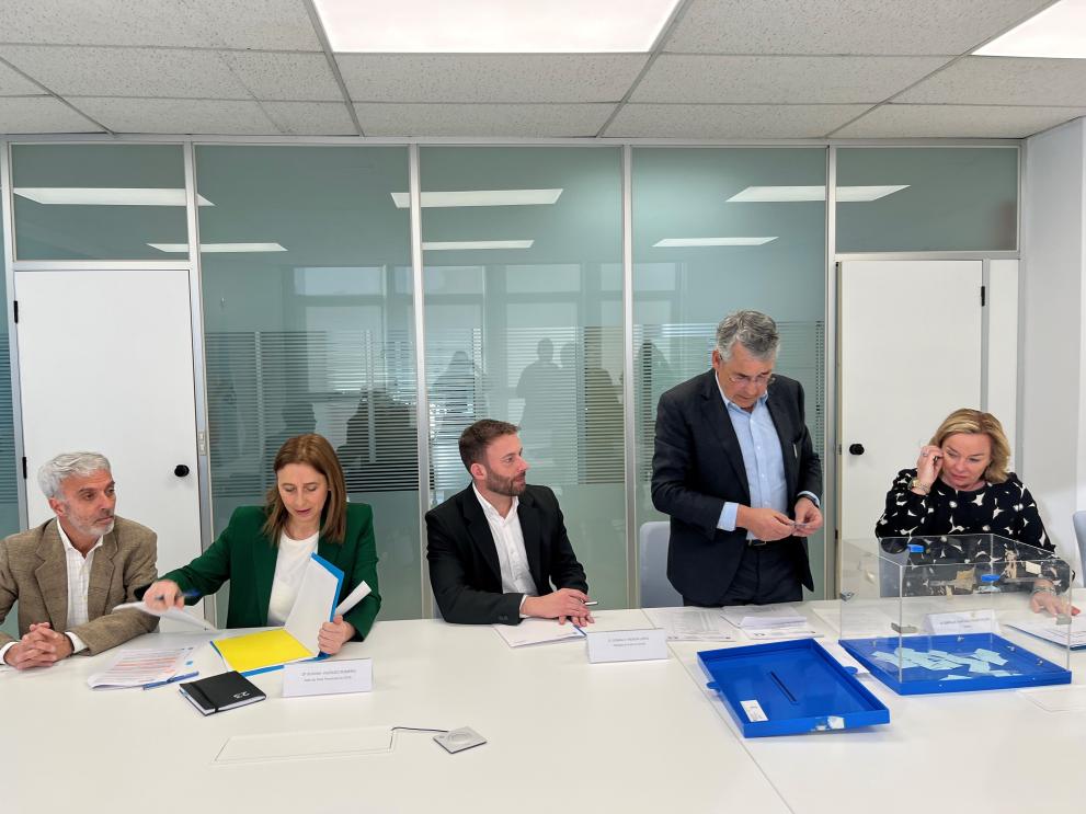 Imaxe 1 de 2 asociada á nova