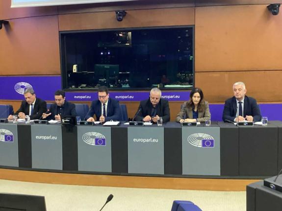 Imagen de la noticia:La Xunta solicita que la lengua gallega forme parte de la plataforma Online Language Support del programa Erasmus+