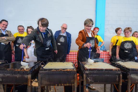 Imagen de la noticia:Rosa Quintana y Miguel Corgos participan en la XIX Fiesta de la Filloa da Pedra en A Baña