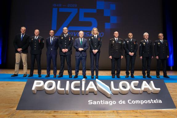 Imagen de la noticia:Villanueva participa en los actos de conmemoración del 175 aniversario de la Policía Local de Santiago