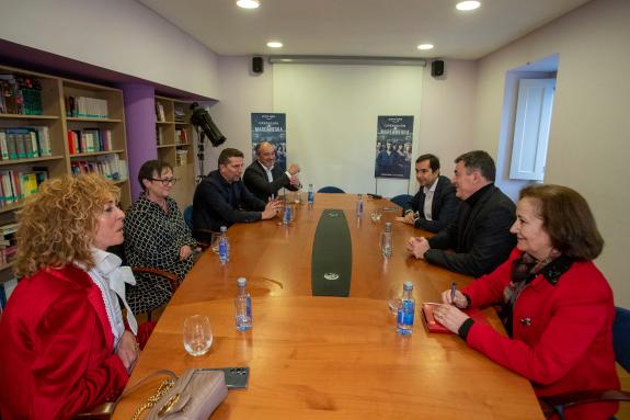 Imagen de la noticia:Román Rodríguez abre vías de colaboración con Prime Video para el incremento del uso del gallego en la plataforma