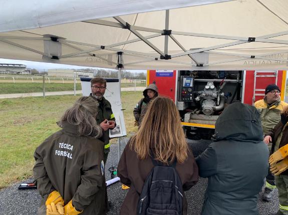 Imaxe da nova:A Xunta imparte cursos sobre o aproveitamento da auga na extinción de incendios forestais