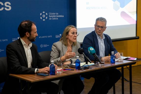 Imagen de la noticia:La Xunta invita al 'Clúster da Loxística' a trabajar conjuntamente para impulsar el Corredor Atlántico y defender las priori...