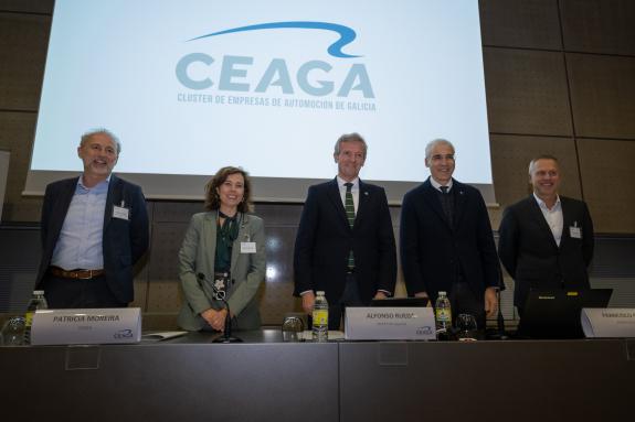 Imagen de la noticia:Rueda destaca el buen comportamiento del sector gallego de la automoción, que cerró 2022 con la cifra de negocios en su nive...