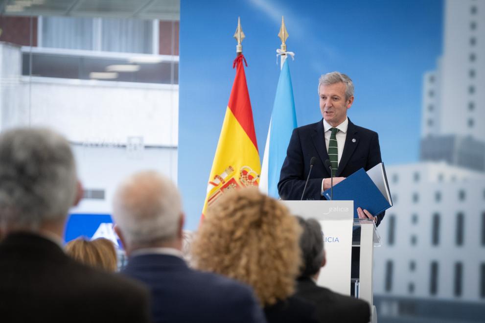 Imaxe 6 de 9 asociada á nova