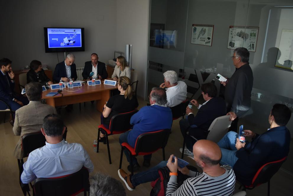 Imaxe 3 de 3 asociada á nova