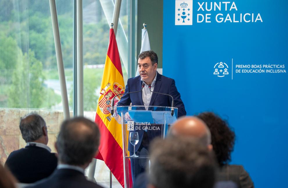 Imaxe 2 de 3 asociada á nova