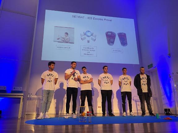 Imagen de la noticia:El instituto Escolas Proval de Nigrán representará a Galicia en la fase nacional del certamen espacial Cansat
