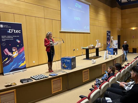 Imaxe da nova:Martina Aneiros destaca a importancia das novas tecnoloxías e o deseño na vida cotiá durante a apertura do espectáculo ‘Explorando ...