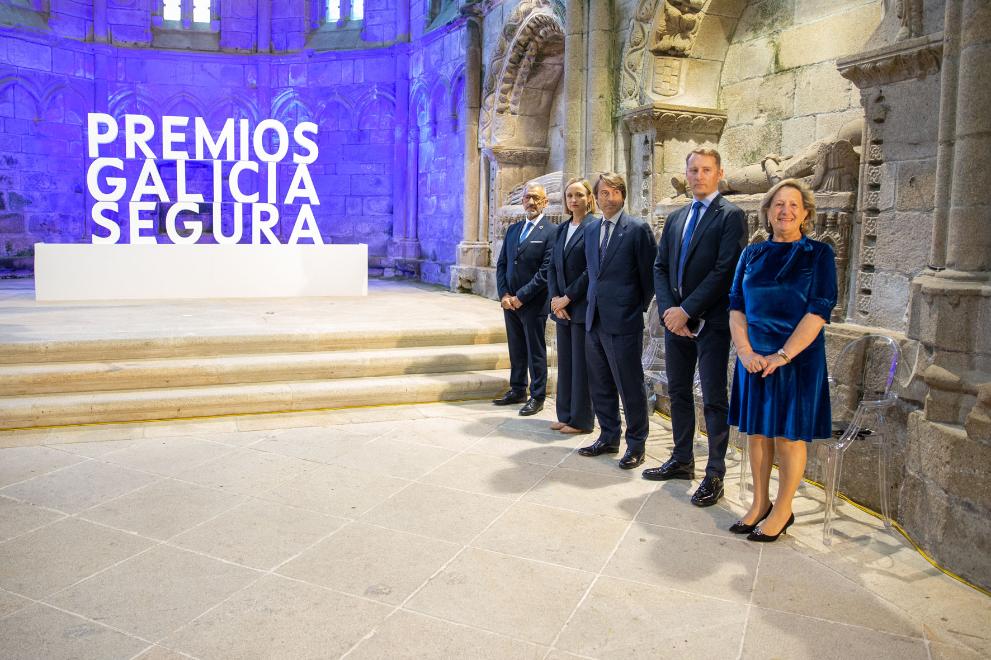 Imaxe 2 de 3 asociada á nova