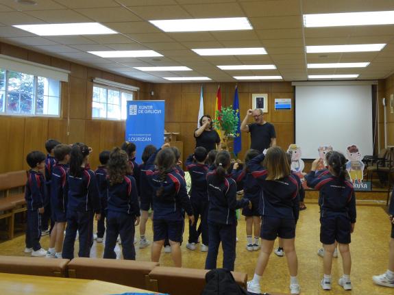 Imaxe da nova:A Xunta pon en valor a bioeconomía circular e o coidado dos bosques con sesións de contacontos infantís no CIF de Lourizán