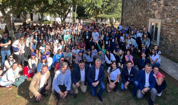 Imaxe da nova:Máis de 600 galegos universitarios do exterior interesáronse por conseguir unha bolsa BEME para estudar un mestrado en Galicia o pr...