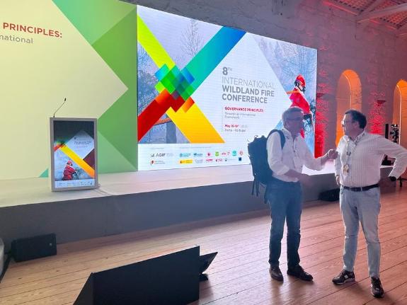 Imaxe da nova:A Xunta asiste en Porto a unha conferencia internacional sobre incendios forestais na que se recoñecerá o labor do investigador do ...