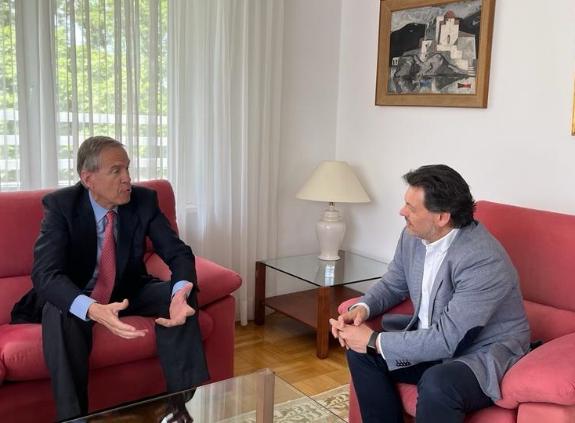 Imaxe da nova:Miranda traslada ao cónsul xeral de España en Múnic os programas de apoio as entidades galegas en Alemaña e os destinados ao impuls...