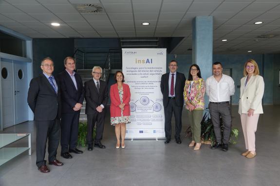 Imaxe da nova:A Unidade mixta de investigación de Grupo Antolín e CTAG avanza na seguridade e confort do automóbil