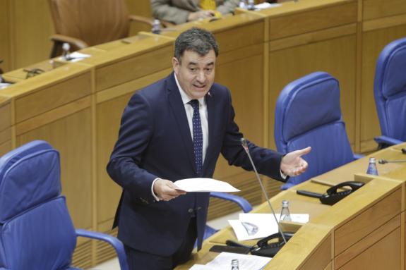 Imaxe da nova:Román Rodríguez salienta a importante contribución da Lei de normalización lingüística para garantir avances no uso do galego nos ú...