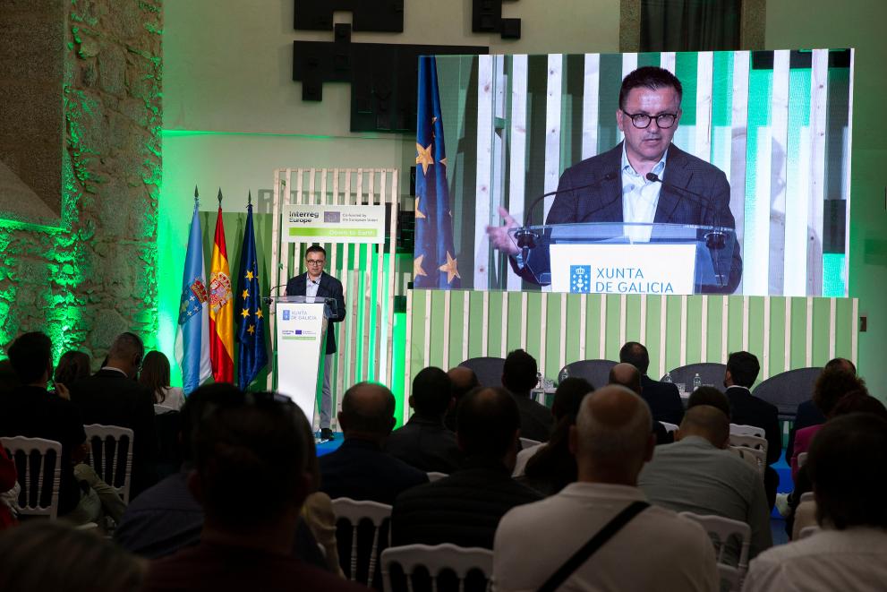 Imaxe 3 de 3 asociada á nova