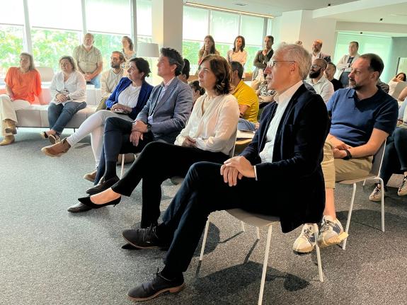 Imagen de la noticia:El proyecto Milkchain, promovido por Leche Río con el apoyo de la Xunta, establece la trazabilidad del producto desde el ori...