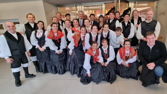 Imaxe da nova:Miranda agradece o traballo en prol da colectividade galega en Mar del Plata (Arxentina) ao centro gallego no seu 71 aniversario