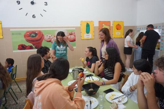 Imagen de la noticia:A Xunta visita un campamento organizado pola Banda de Música de Vilatuxe