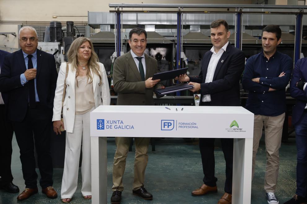 Imaxe 1 de 3 asociada á nova