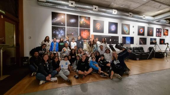 Imaxe da nova:A campaña de verán da Xunta achega a astronomía, as tradicións e a multiaventura á mocidade que participa no campamento da Veiga
