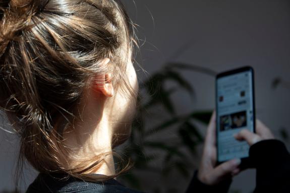 Imaxe da nova:O Diario Oficial de Galicia publica hoxe a segunda convocatoria dos bonos dixitais para facilitar a contratación de banda larga a p...