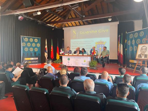 Imaxe da nova:Javier Arias participa na III Xornada Internacional de Cooperación Policial Xacobea, que se celebra en Sarria