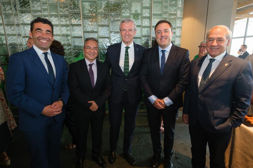 Imaxe 4 de 4 asociada á nova