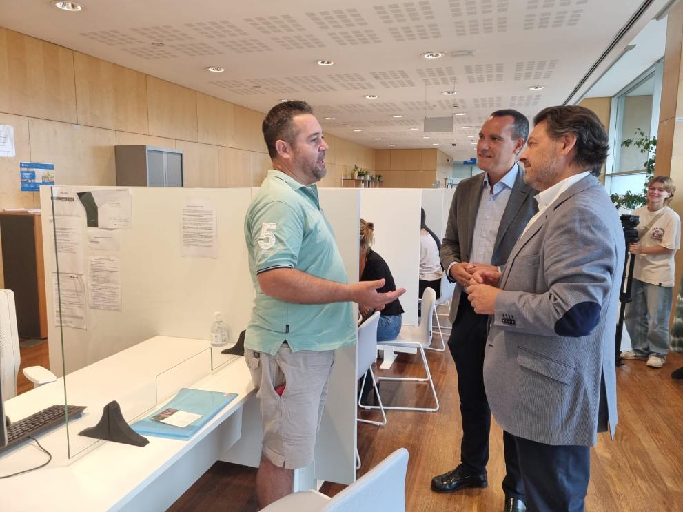 Imaxe 1 de 2 asociada á nova