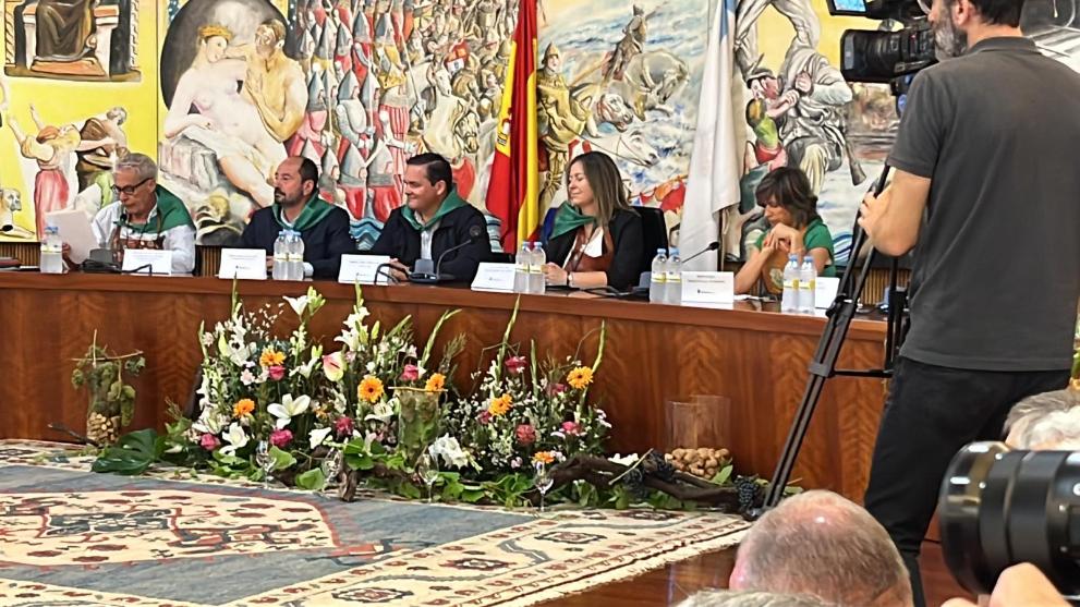 Imaxe 1 de 2 asociada á nova