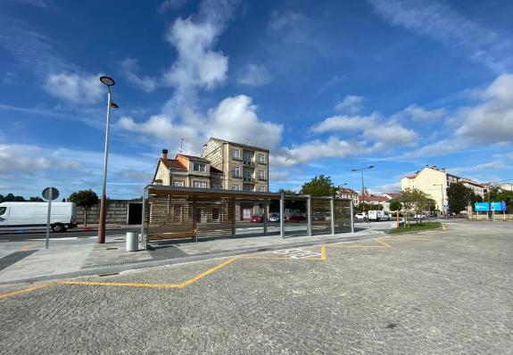 Imaxe da nova:A Xunta remata a nova parada de autobús intermodal do Carballiño logo dun investimento de preto de 170.000 €