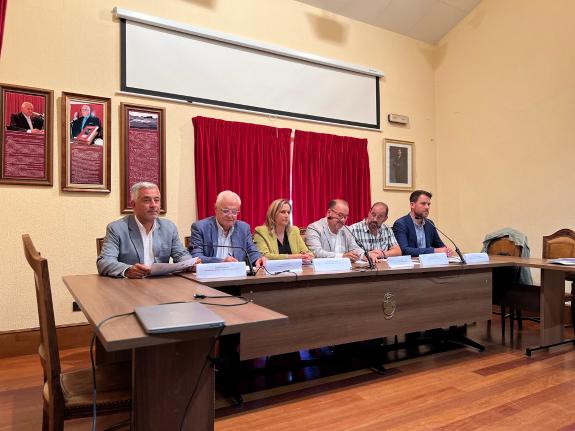 Imaxe da nova:Lourenzá acolle desde hoxe e ata o mércores un curso sobre Fernández del Riego co apoio da Xunta