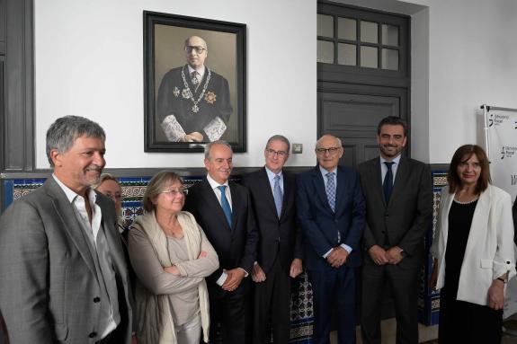 Imagen de la noticia:La Xunta pondrá en marcha una herramienta informática de acceso e intercambio de datos entre las oficinas de atención a las ...