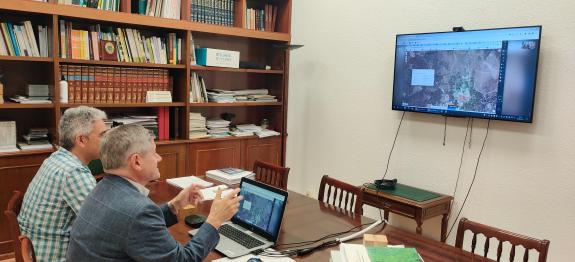 Imaxe da nova:A Xunta reuniuse con representantes de Aspapel para tratar a implantación do novo regulamento europeo sobre productos libres de def...