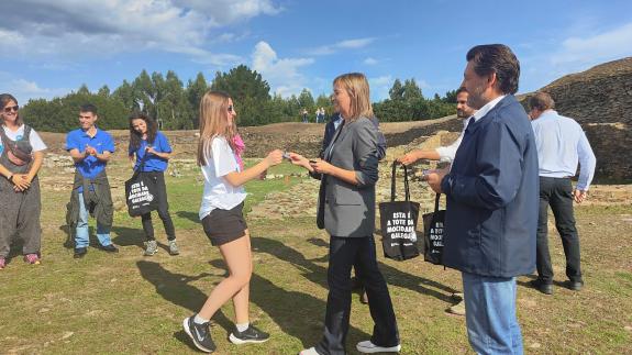 Imaxe da nova:A Xunta estenderá o Carné Xove os mozos da Galicia exterior antes de que remate o ano