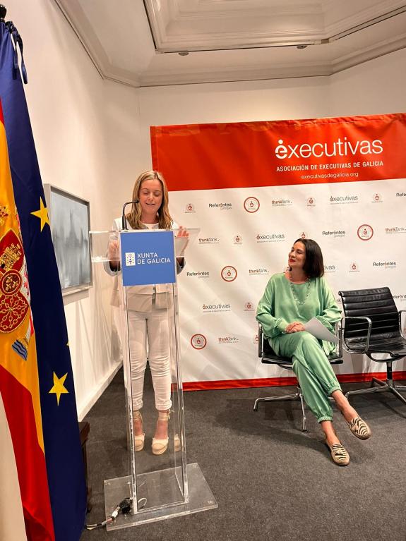 Imaxe da nova:A Xunta garante o seu compromiso co benestar integral da muller e coa eliminación do teito de cristal